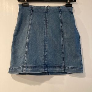 Free People jean skirt size 2 blue